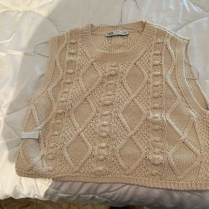 Zara cropped cable knit sweater vest
